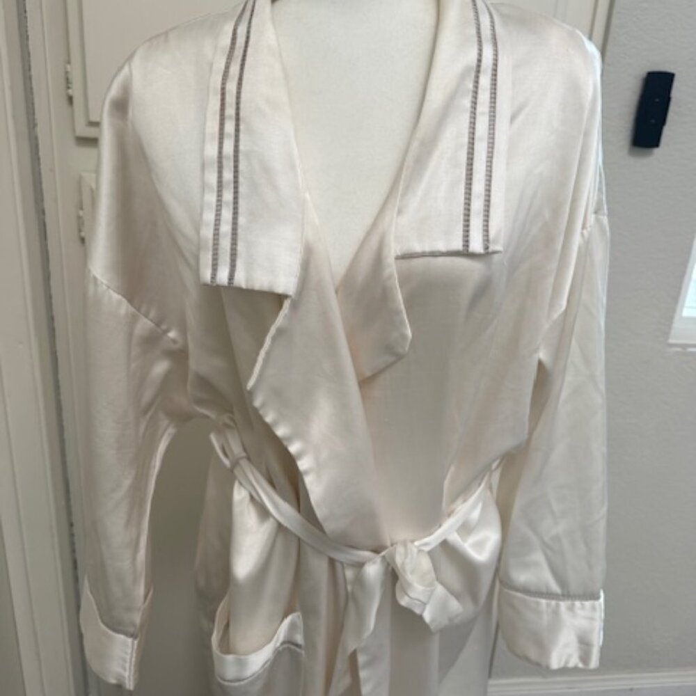 Vintage Miss Dior White Satin Robe Size L made in USA